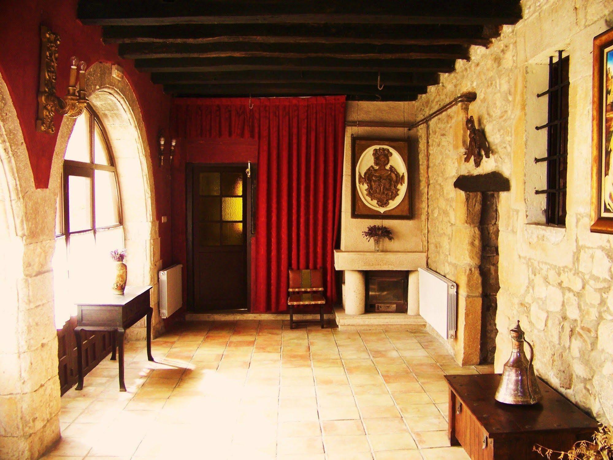 Palacio De Los Alvarado En Las Merindades El Ribero Exterior photo