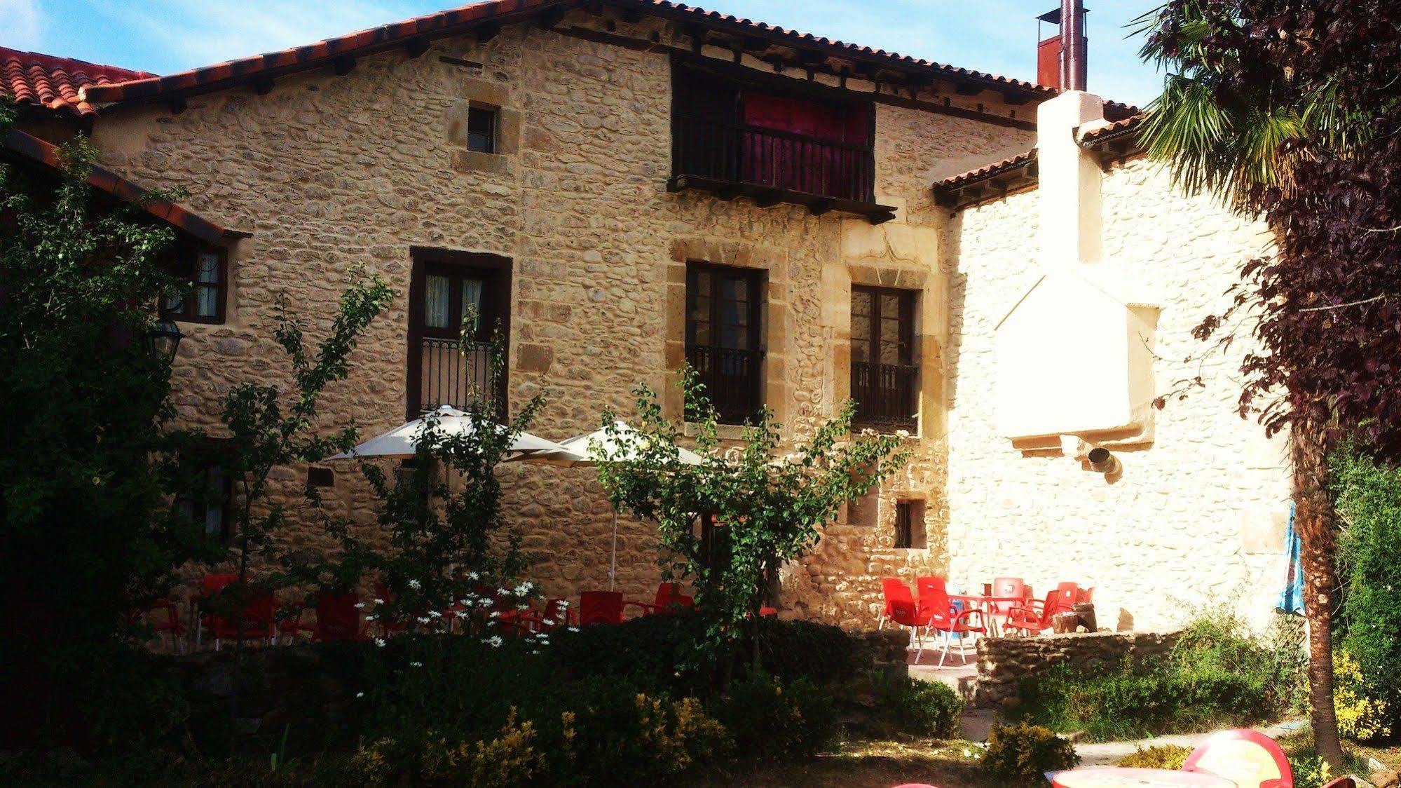 Palacio De Los Alvarado En Las Merindades El Ribero Exterior photo